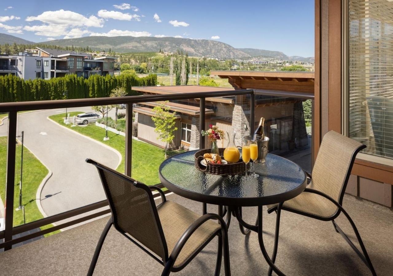 The Cove Lakeside Resort كيلونا الغربية المظهر الخارجي الصورة
