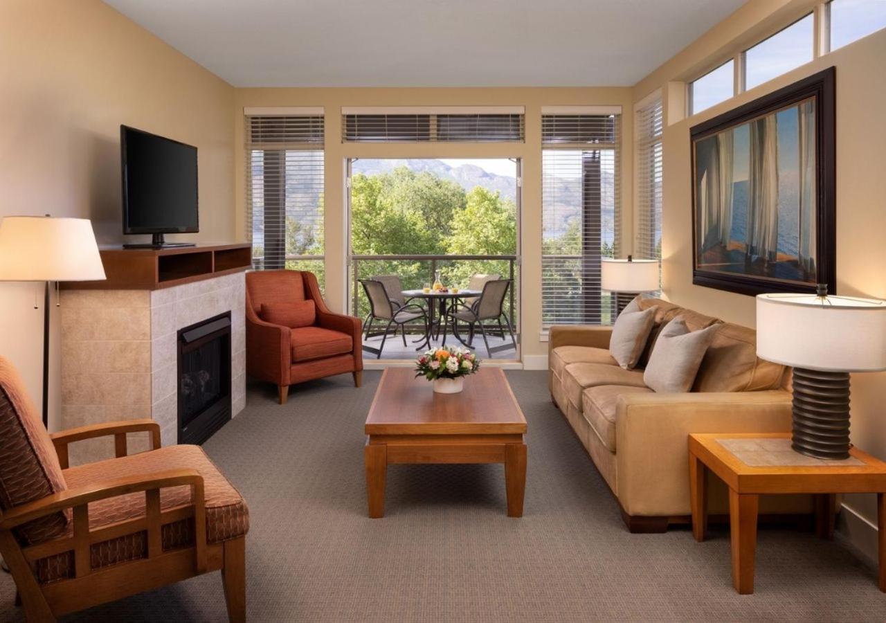 The Cove Lakeside Resort كيلونا الغربية المظهر الخارجي الصورة
