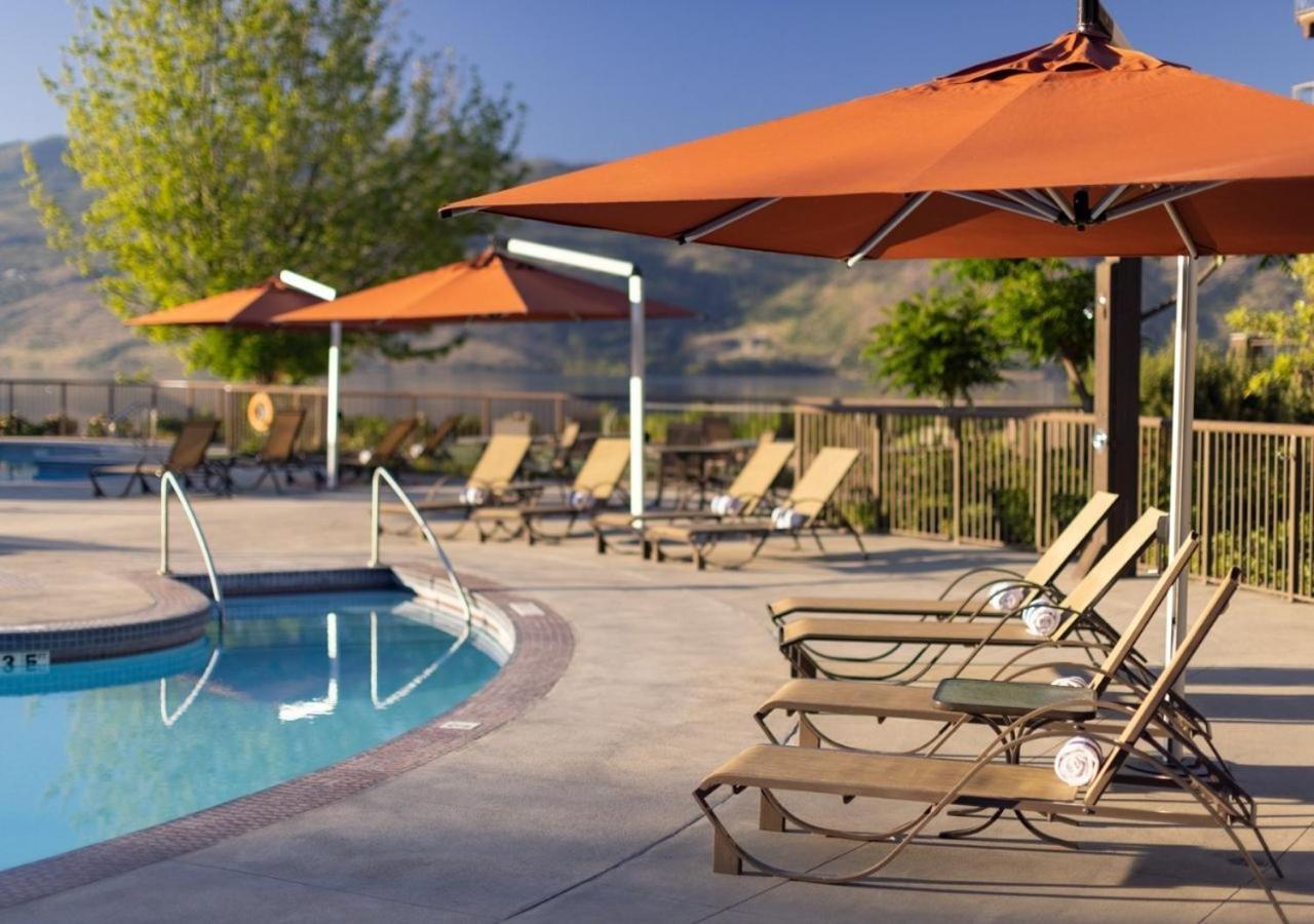 The Cove Lakeside Resort كيلونا الغربية المظهر الخارجي الصورة