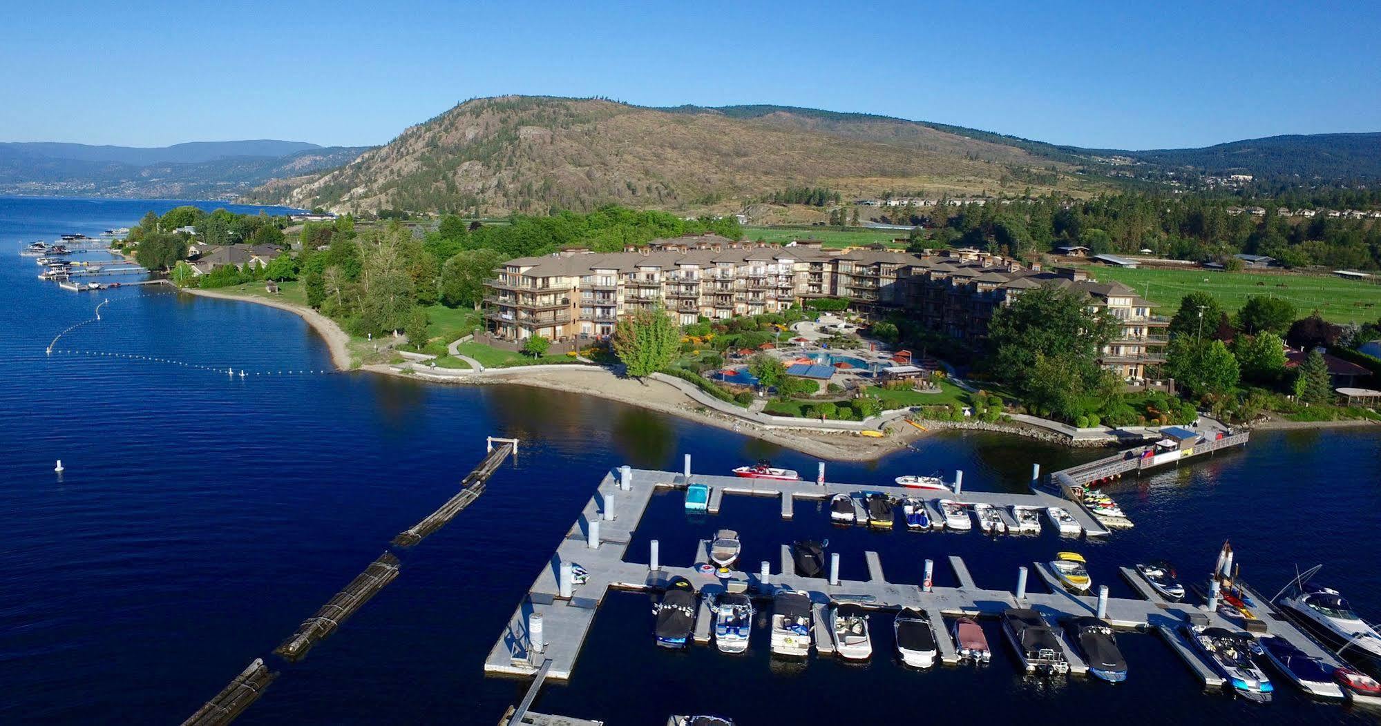 The Cove Lakeside Resort كيلونا الغربية المظهر الخارجي الصورة