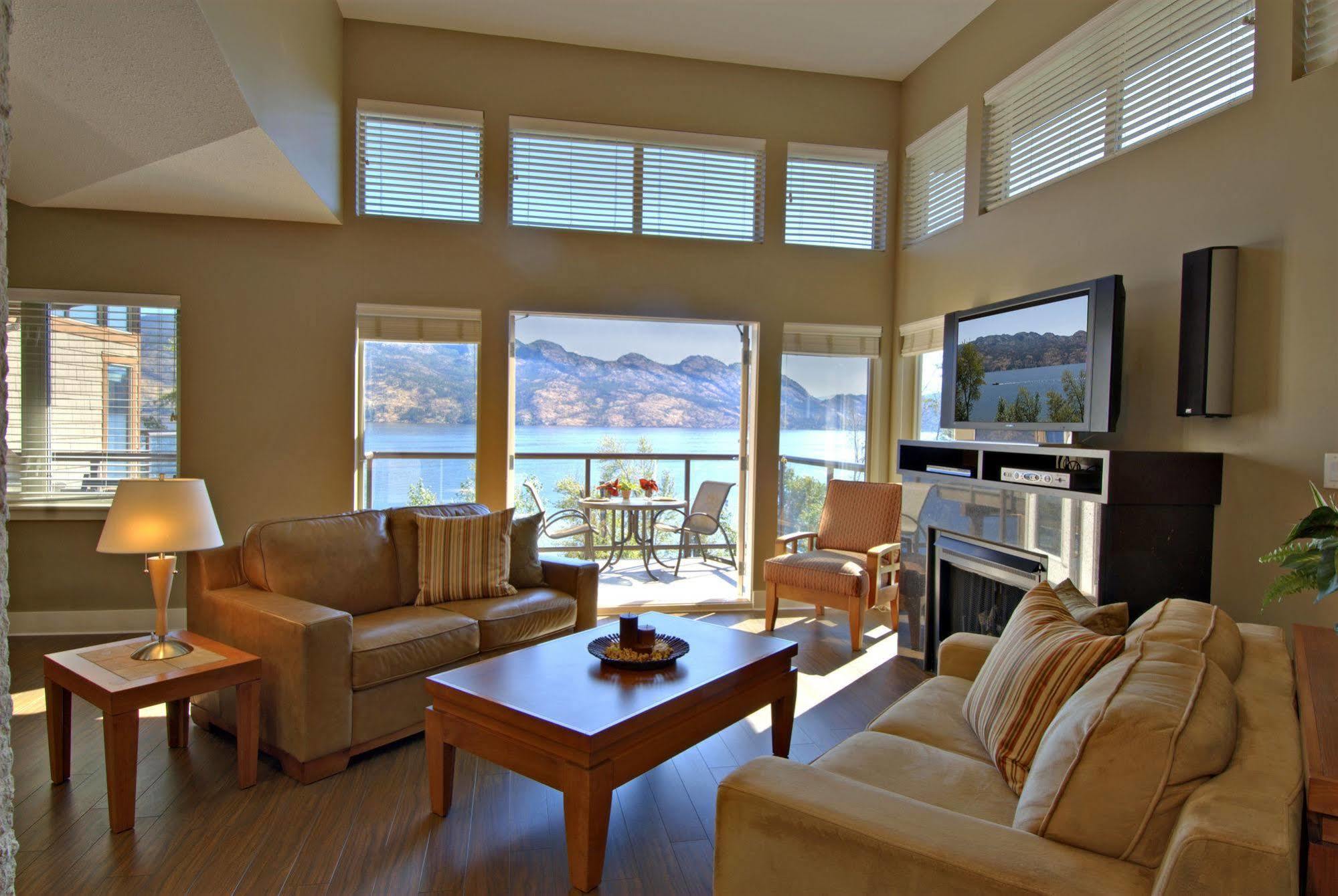 The Cove Lakeside Resort كيلونا الغربية المظهر الخارجي الصورة