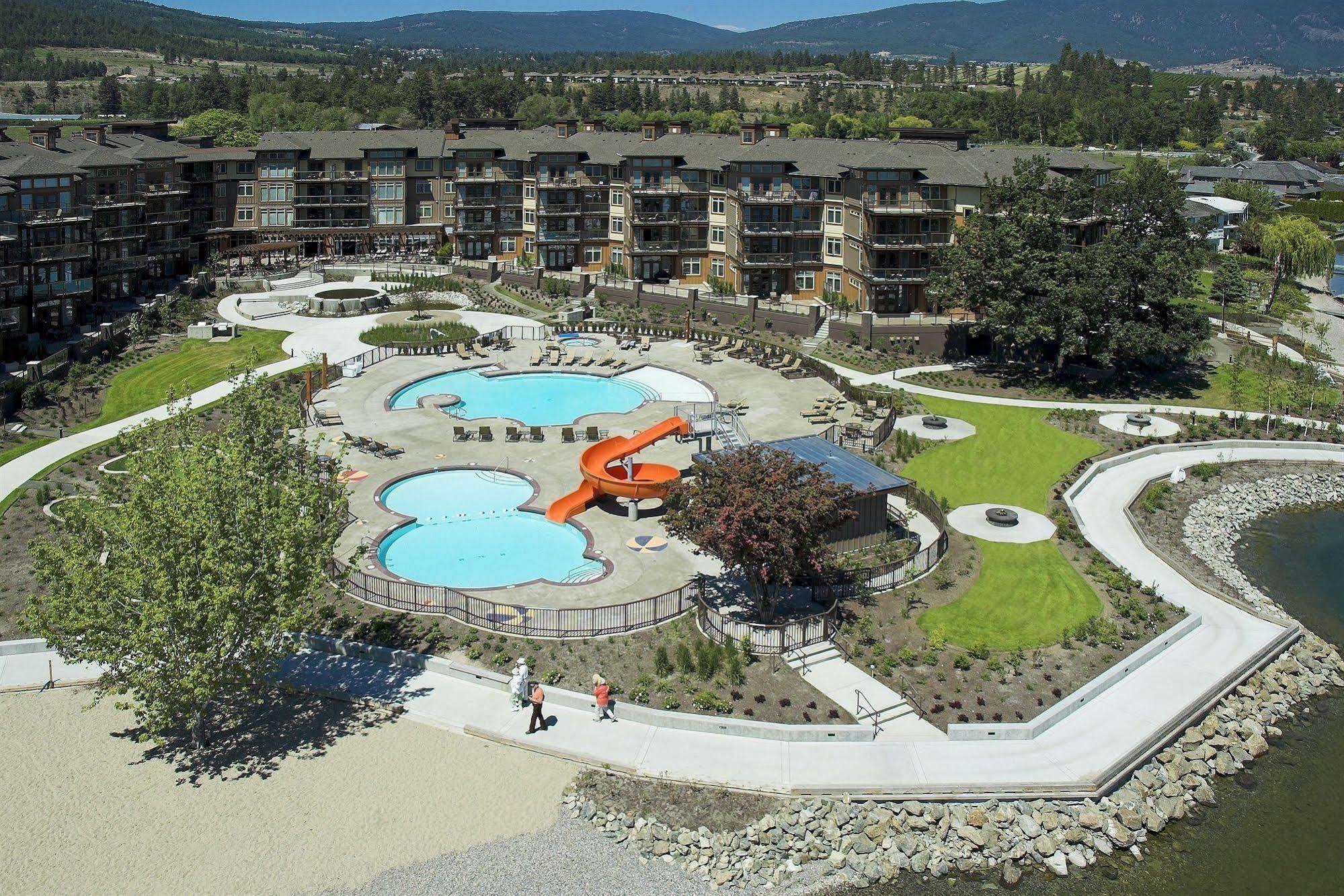 The Cove Lakeside Resort كيلونا الغربية المظهر الخارجي الصورة